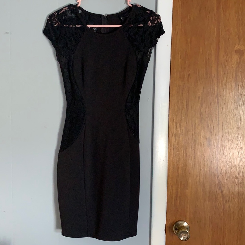 IZ BYER black lace body on dress. Size 1